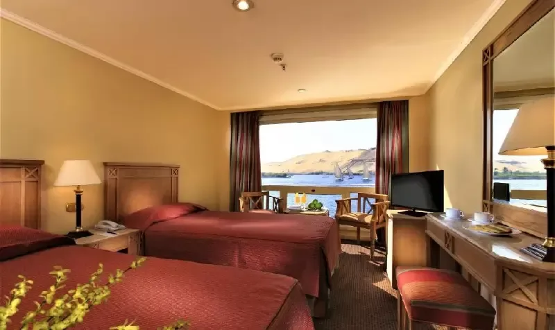 Crown Empress – Um Cruzeiro de Luxo pelo Nilo